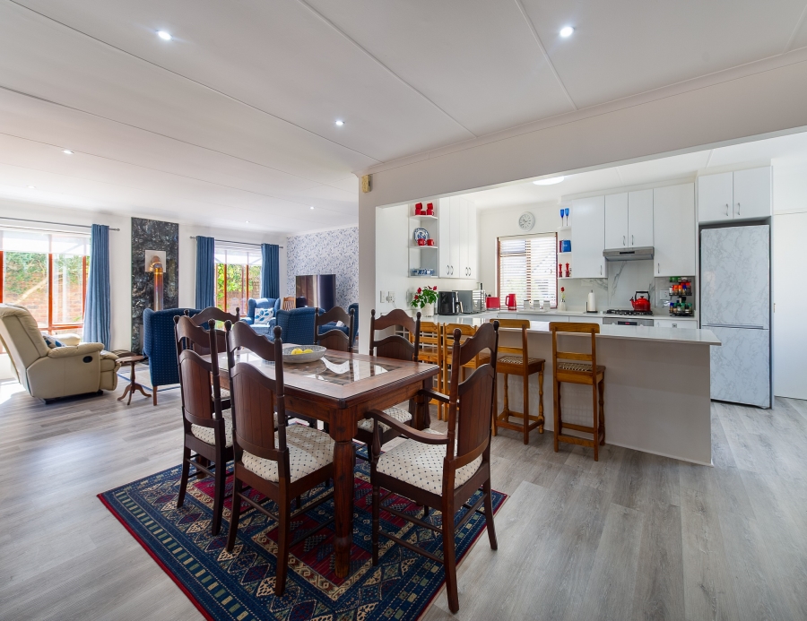 3 Bedroom Property for Sale in The Island Western Cape